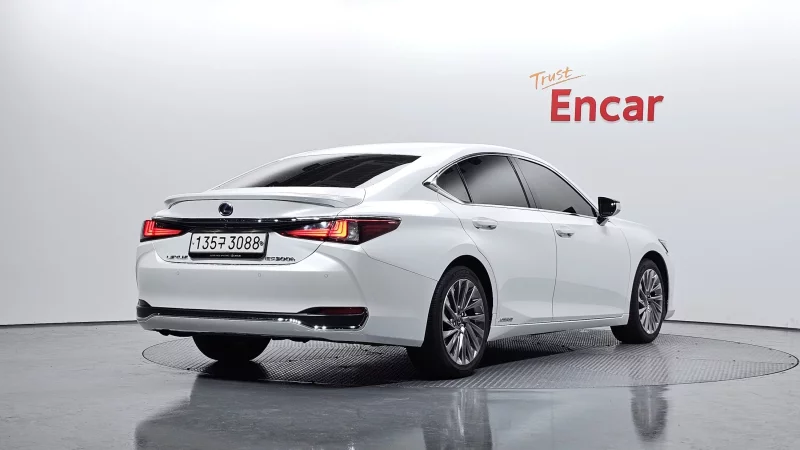 Lexus ES300h