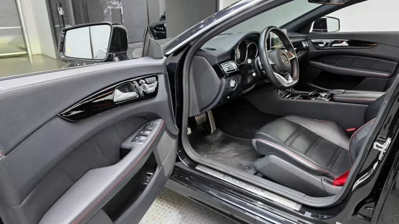 Mercedes-Benz CLS-Class