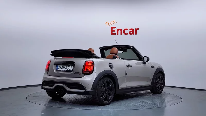 MINI Cooper Convertible
