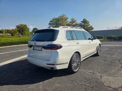 BMW X7