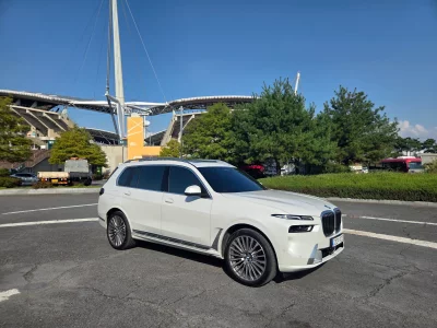 BMW X7