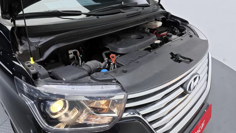 Hyundai Grand Starex