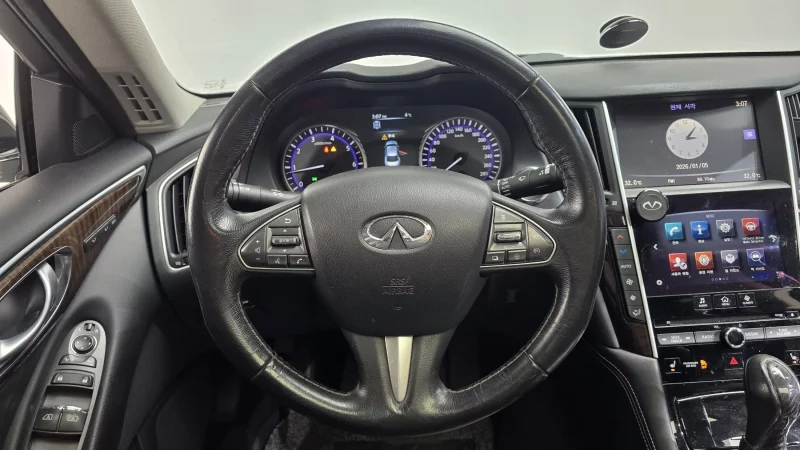 Infiniti Q50