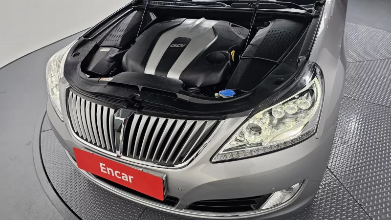 Hyundai Equus