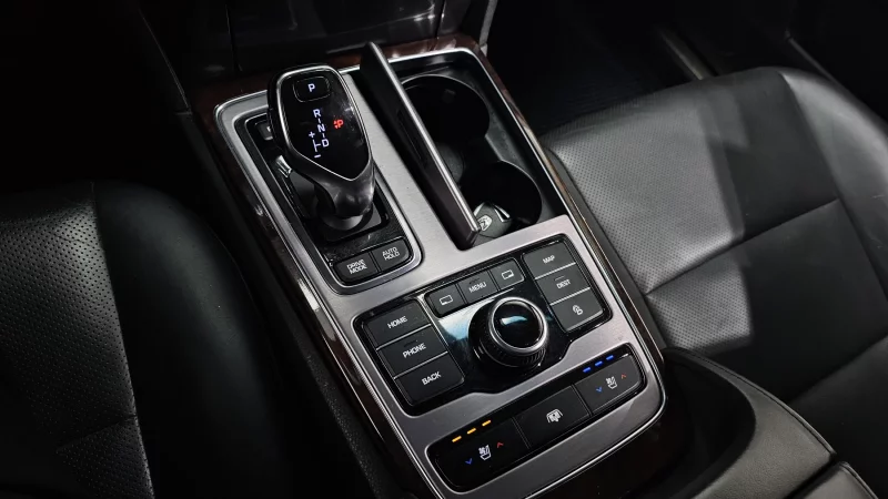 Hyundai Equus