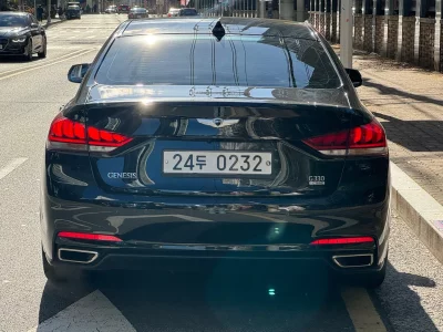 Hyundai Genesis