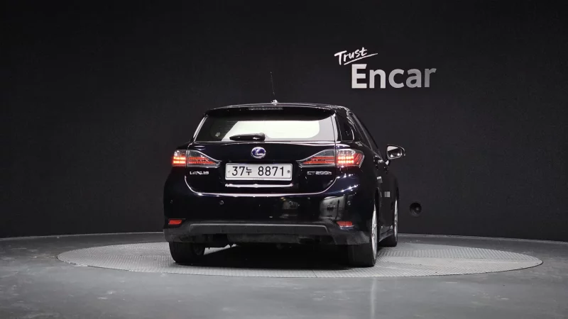 Lexus CT200h