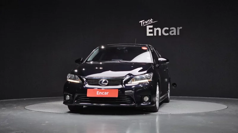 Lexus CT200h