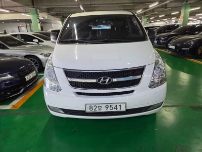 Hyundai Grand Starex