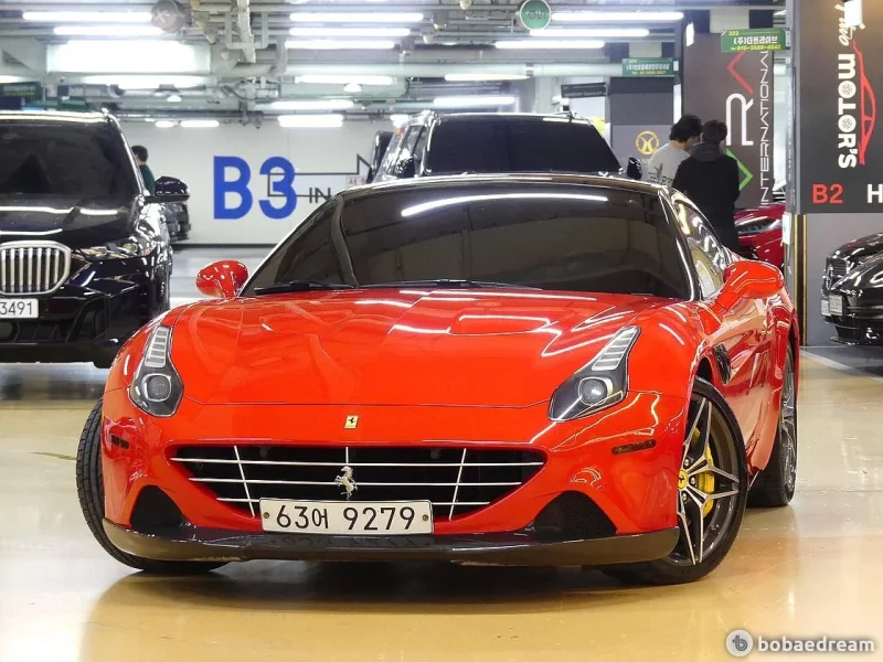 Ferrari CALIFORNIA