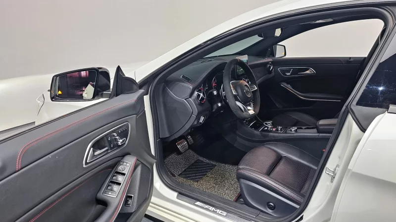 Mercedes-Benz CLA-Class