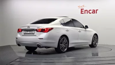Infiniti Q50