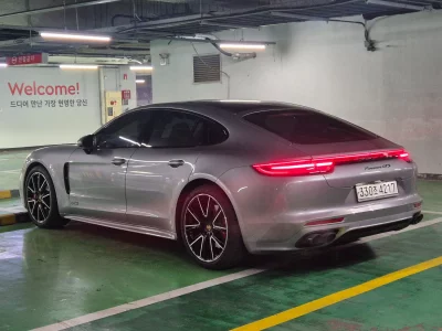 Porsche PANAMERA