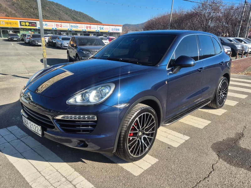 Porsche CAYENNE