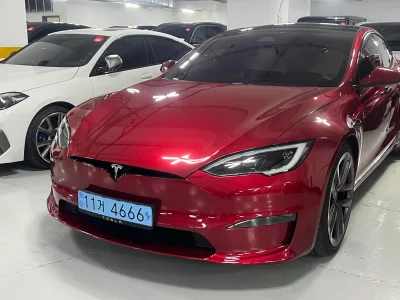 Tesla MODEL S