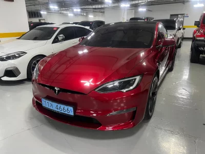 Tesla MODEL S