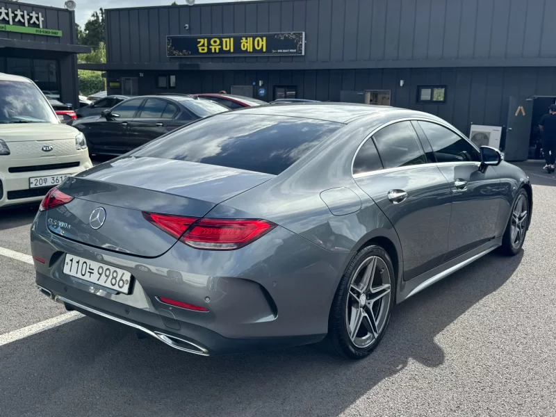 Mercedes-Benz CLS-Class