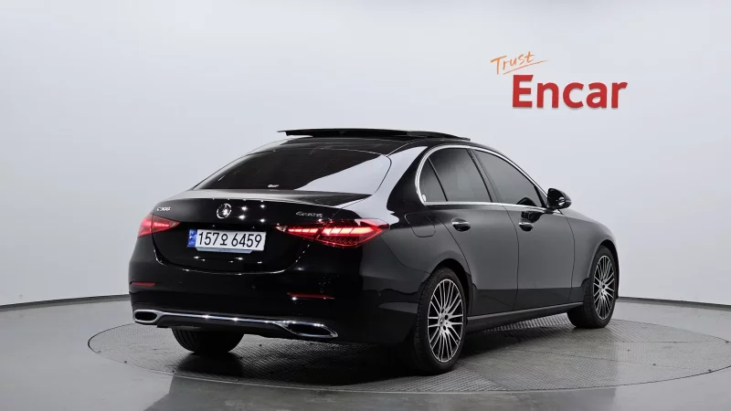 Mercedes-Benz C-Class