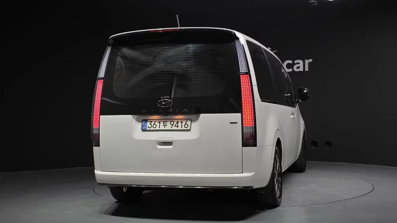 Hyundai Staria