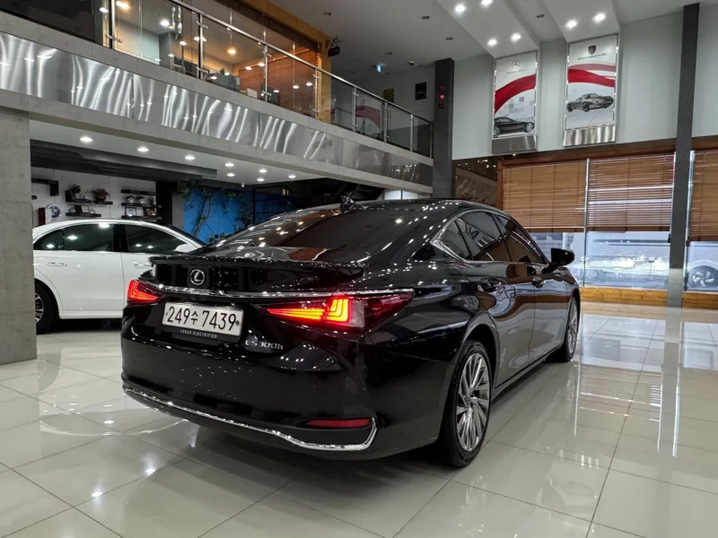 Lexus ES300h