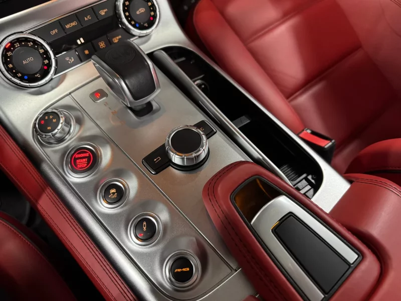 Mercedes-Benz SLS AMG