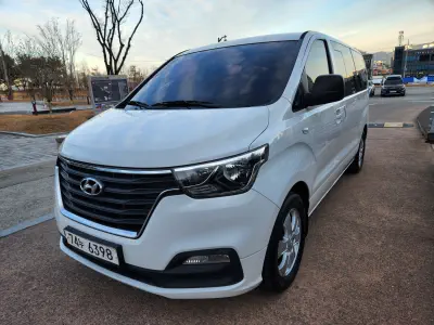 Hyundai Grand Starex