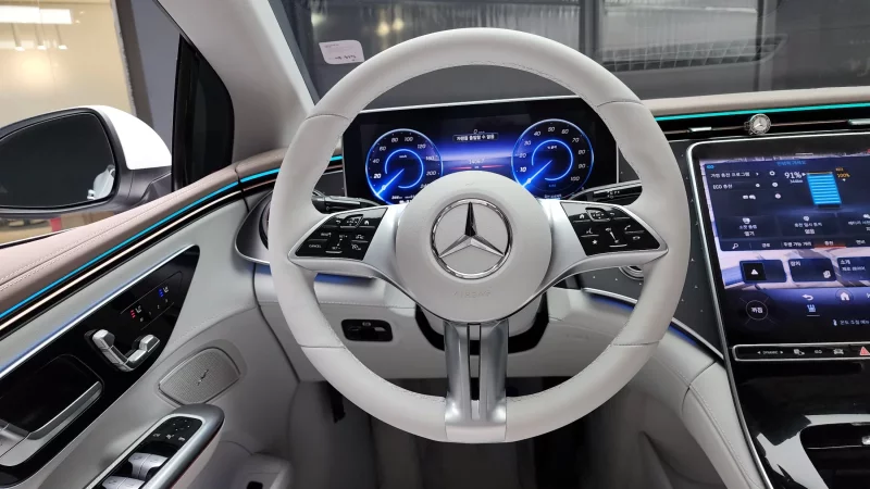 Mercedes-Benz EQE
