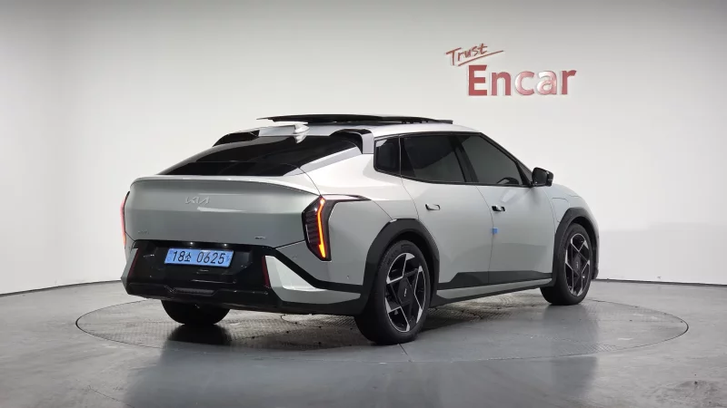 Kia EV4