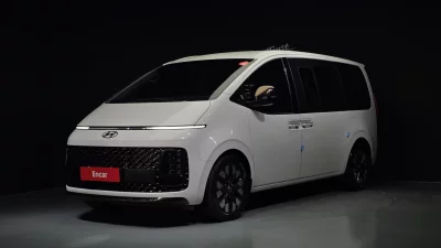 Hyundai Staria