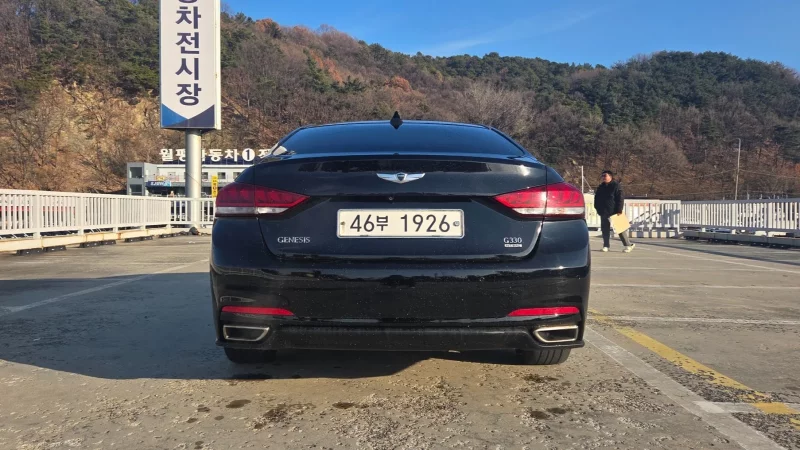 Hyundai Genesis