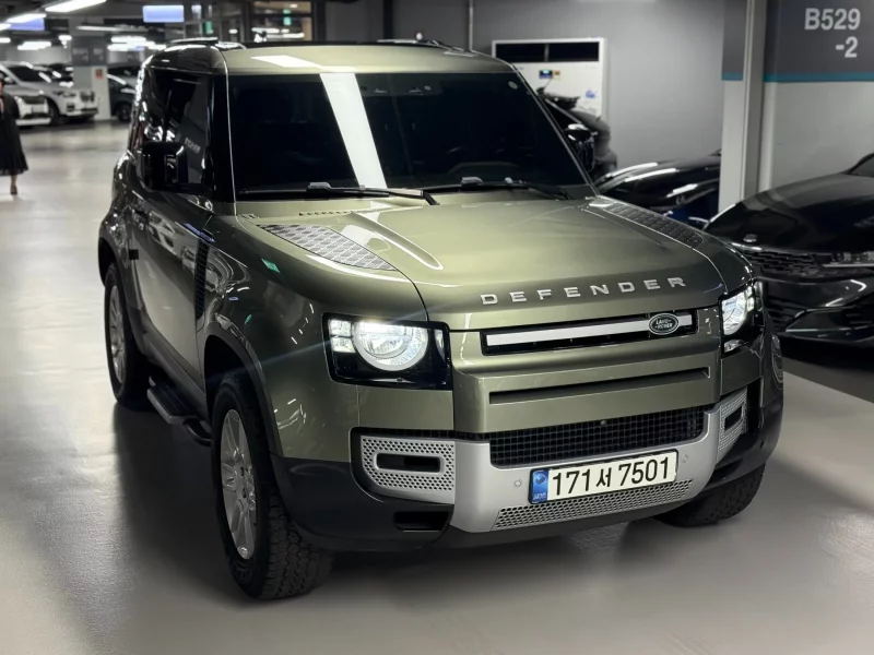 Land Rover DEFENDER