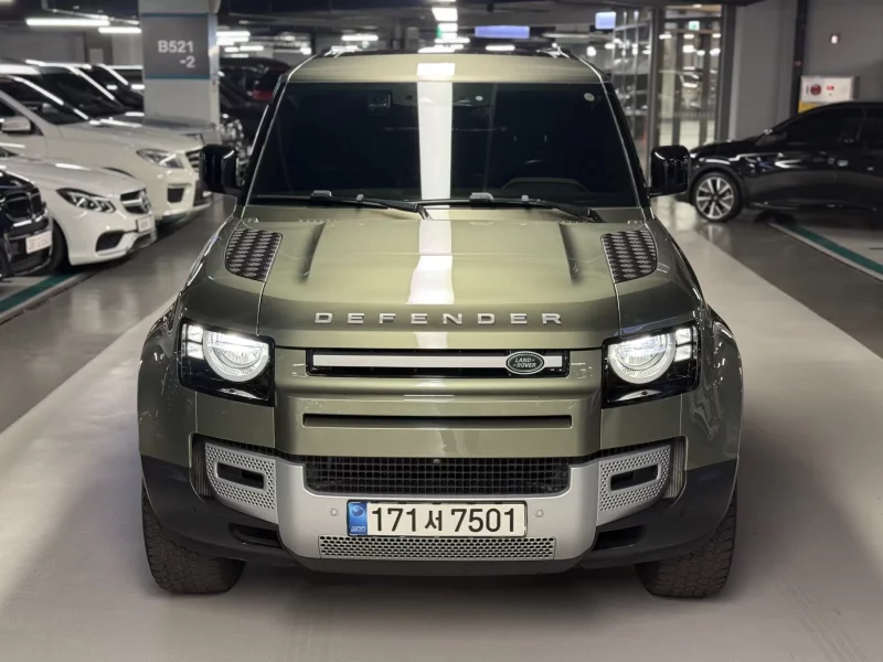Land Rover DEFENDER