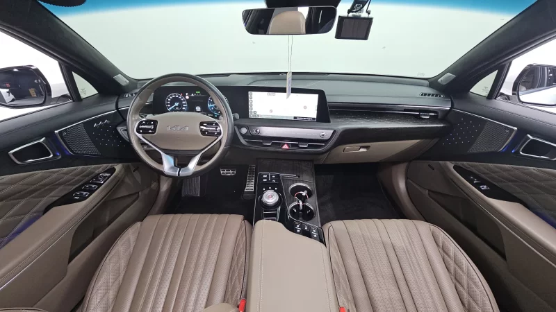 Kia K8
