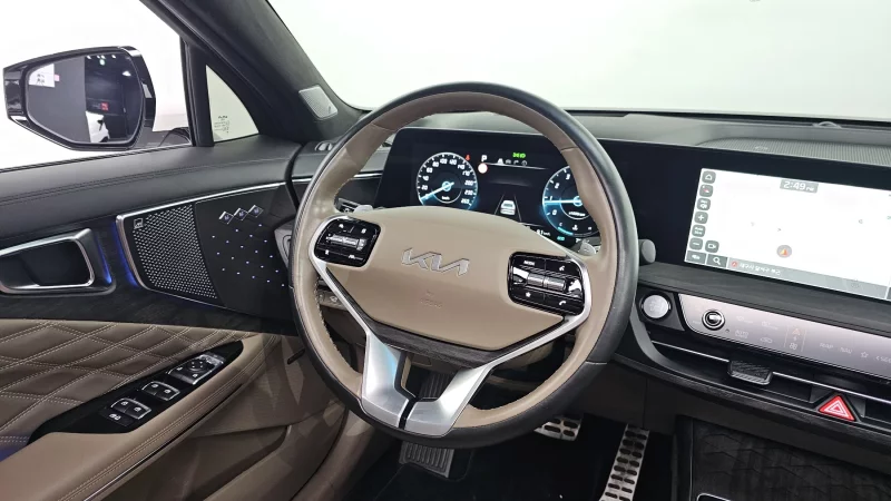 Kia K8