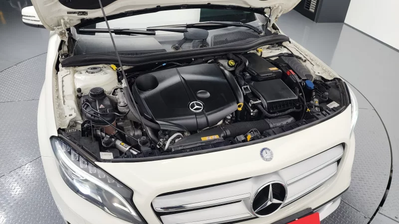 Mercedes-Benz GLA-Class