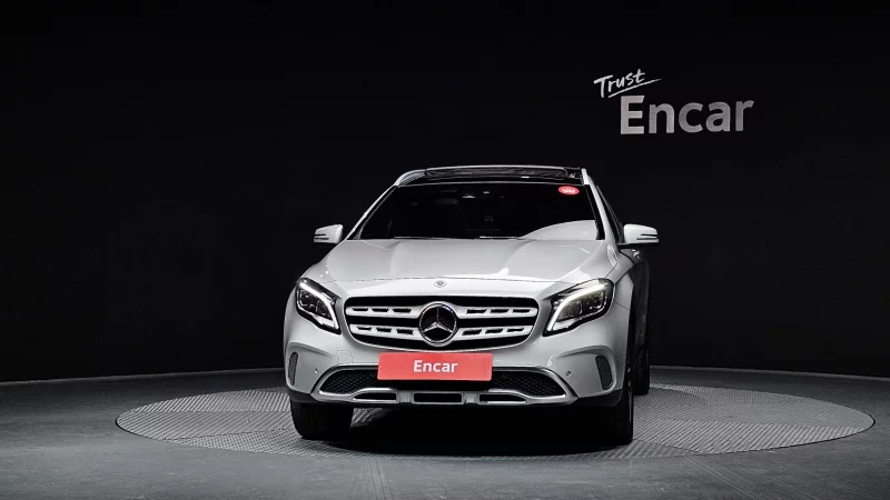 Mercedes-Benz GLA-Class