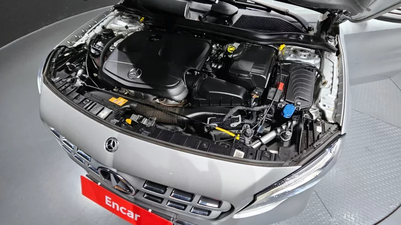 Mercedes-Benz GLA-Class