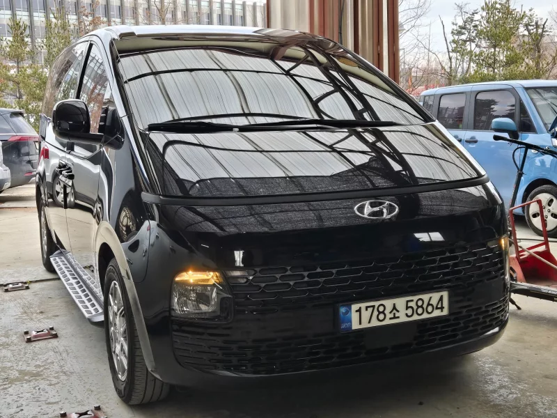 Hyundai Staria