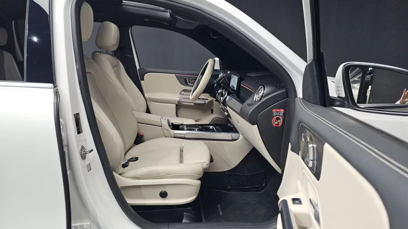 Mercedes-Benz GLB-Class