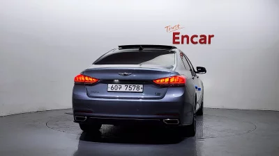 Hyundai Genesis