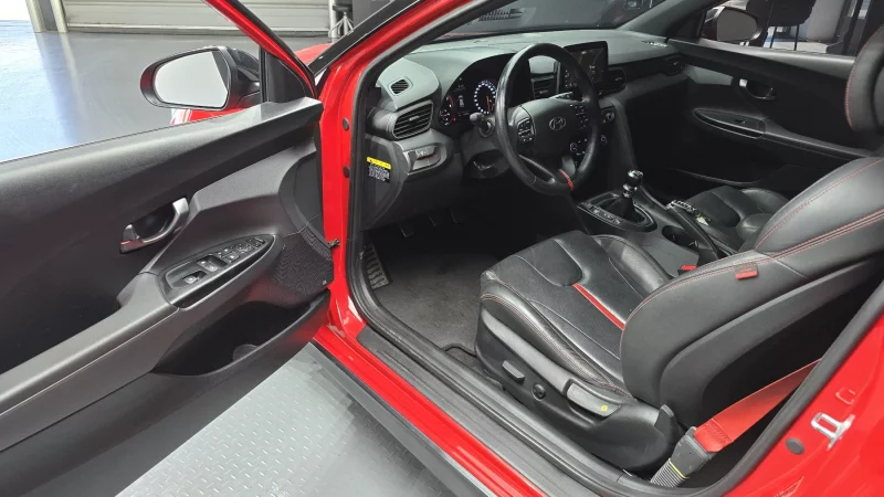 Hyundai Veloster
