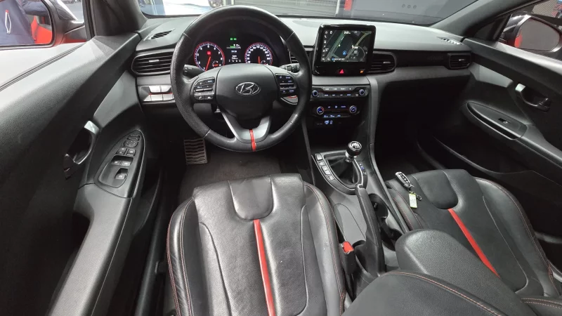 Hyundai Veloster