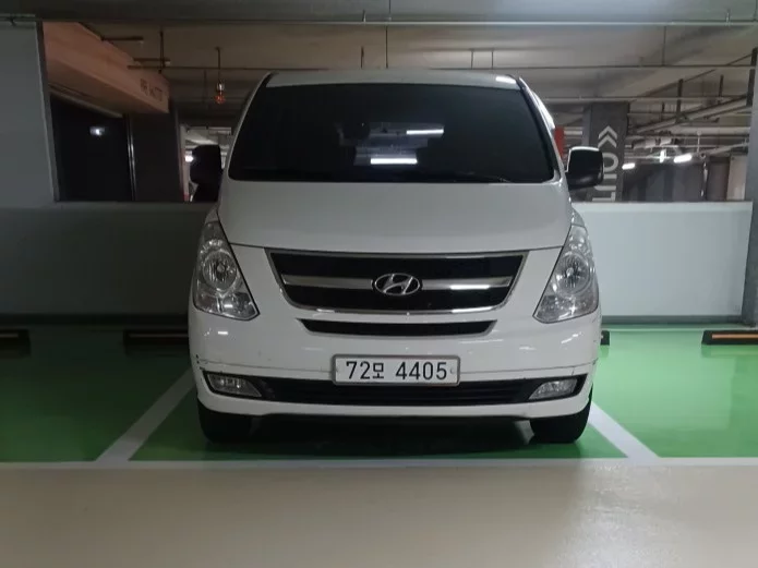 Hyundai Starex