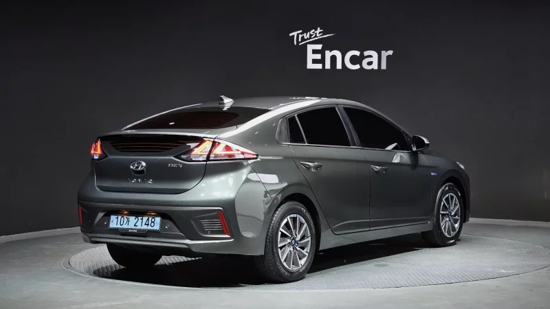 Hyundai Ioniq