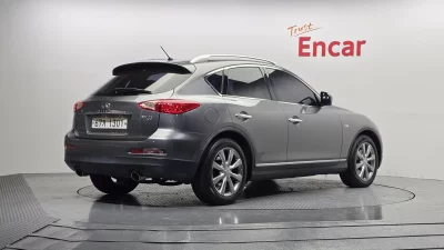 Infiniti EX