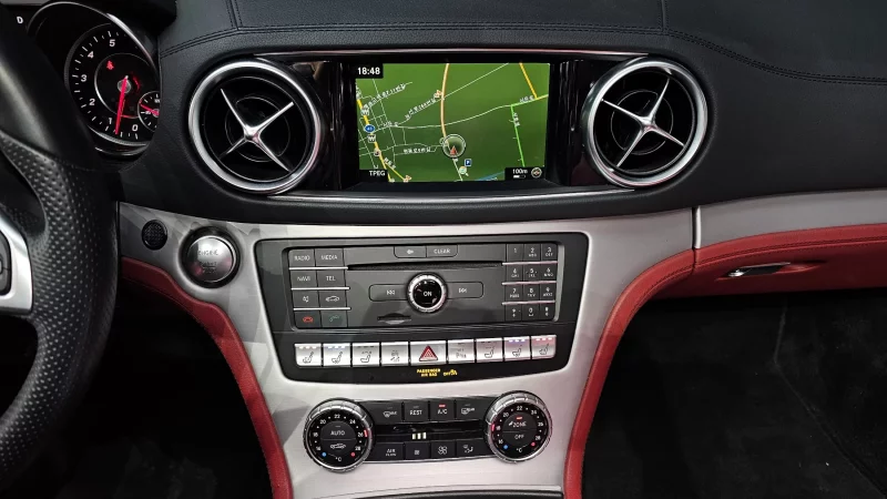 Mercedes-Benz SL-Class