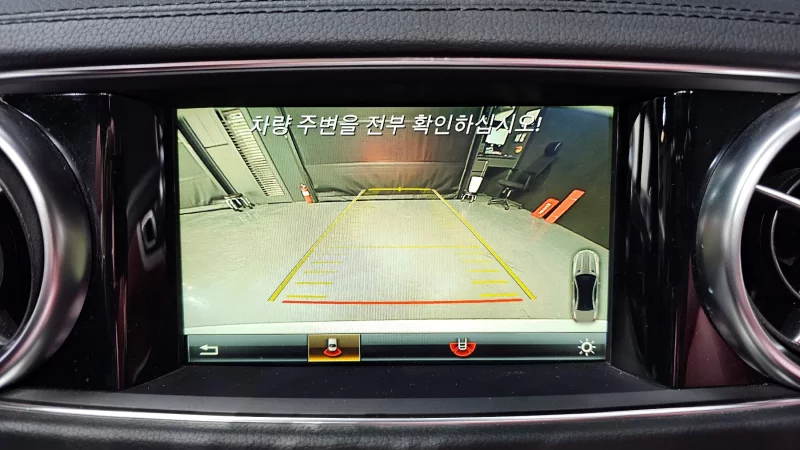 Mercedes-Benz SL-Class