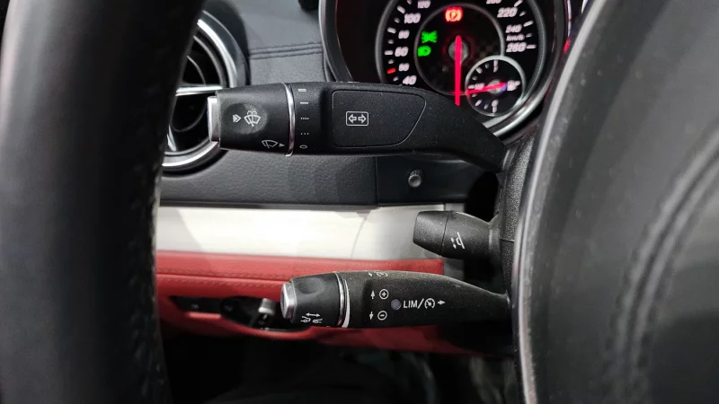 Mercedes-Benz SL-Class