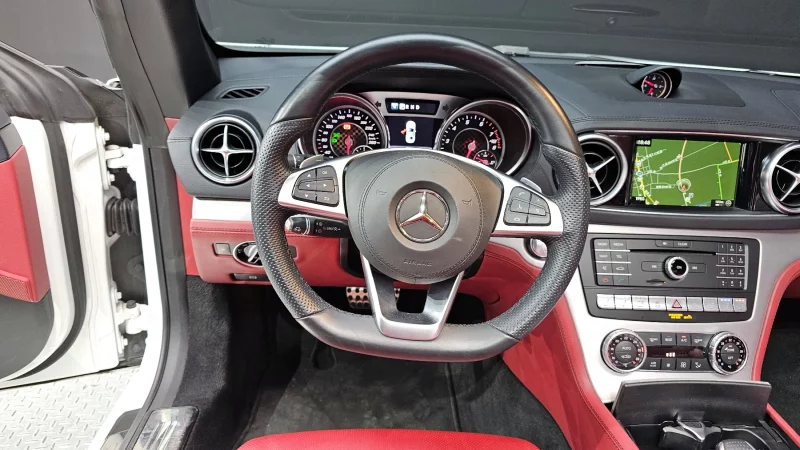 Mercedes-Benz SL-Class