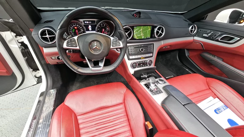 Mercedes-Benz SL-Class